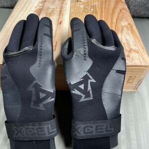 XCEL Infiniti 3.0mm Neoprene Thermospan Wetsuit Gloves Size Large